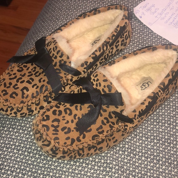 UGG Shoes - Dakota leopard ugg slippers